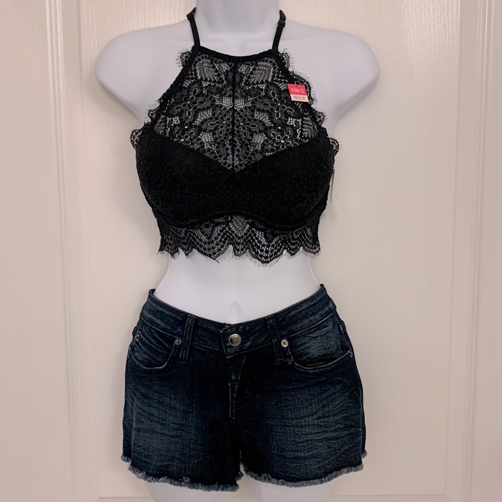 Bebe Raw Edge Icon Shorts - Picture 2 of 7